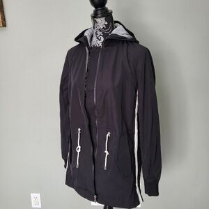 Vince camuto spring coat S size